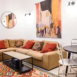 Charming Apartment Near Notre-Dame